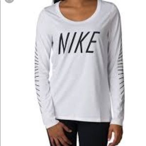 Nike Legend logo long sleeve tee M Medium